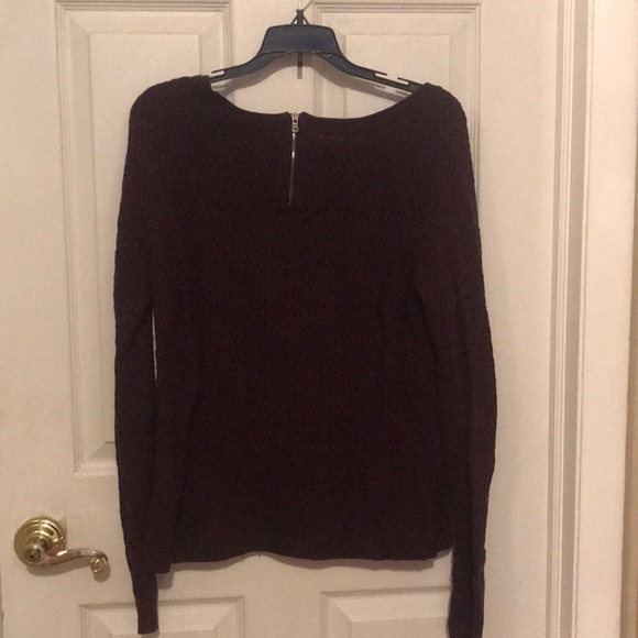 American Eagle burgundy crew sweater - Picture 4 of 6